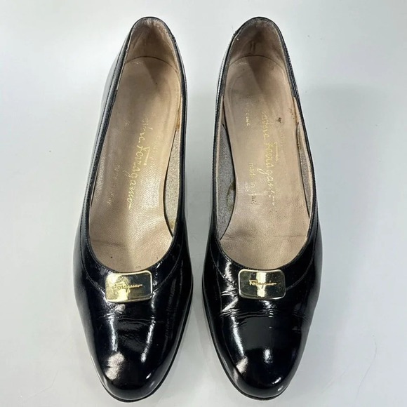 Salvatore Ferragamo Vintage Black Patent Leather Block Heel Buckle Accent Sz 7 - Picture 3 of 16